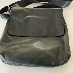 Rudsak leather classic North messenger bag